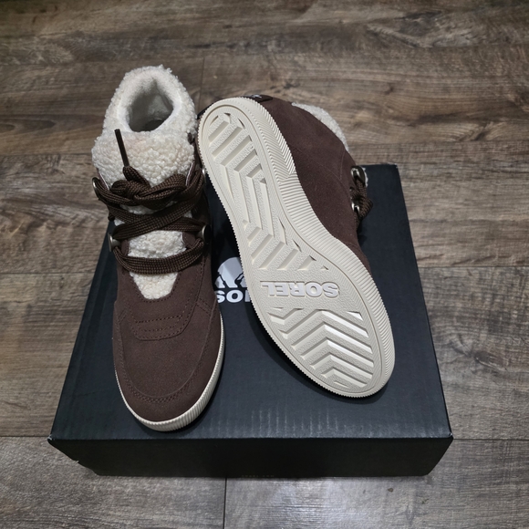 Sorel  Out N Out  Winter Boots Women Size 7.5 - Picture 9 of 11